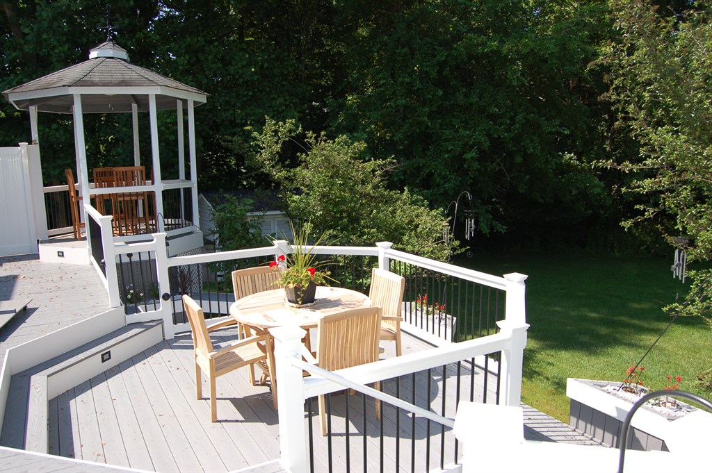 Deck/Gazeebo