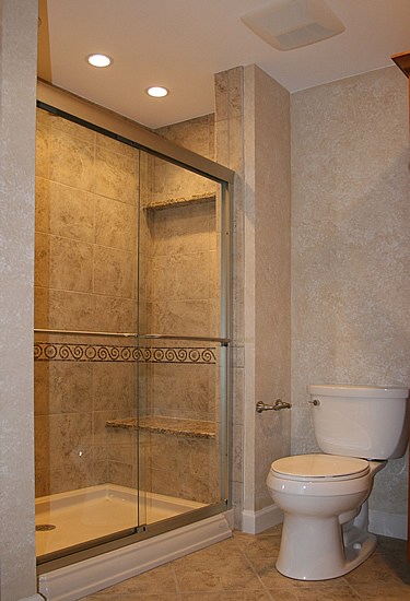 S&R Tile and Marble logo