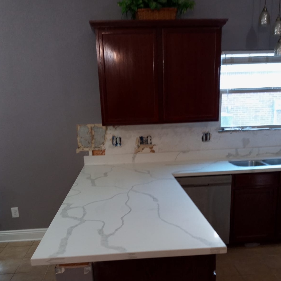 Lobos granite and countertop restoration logo