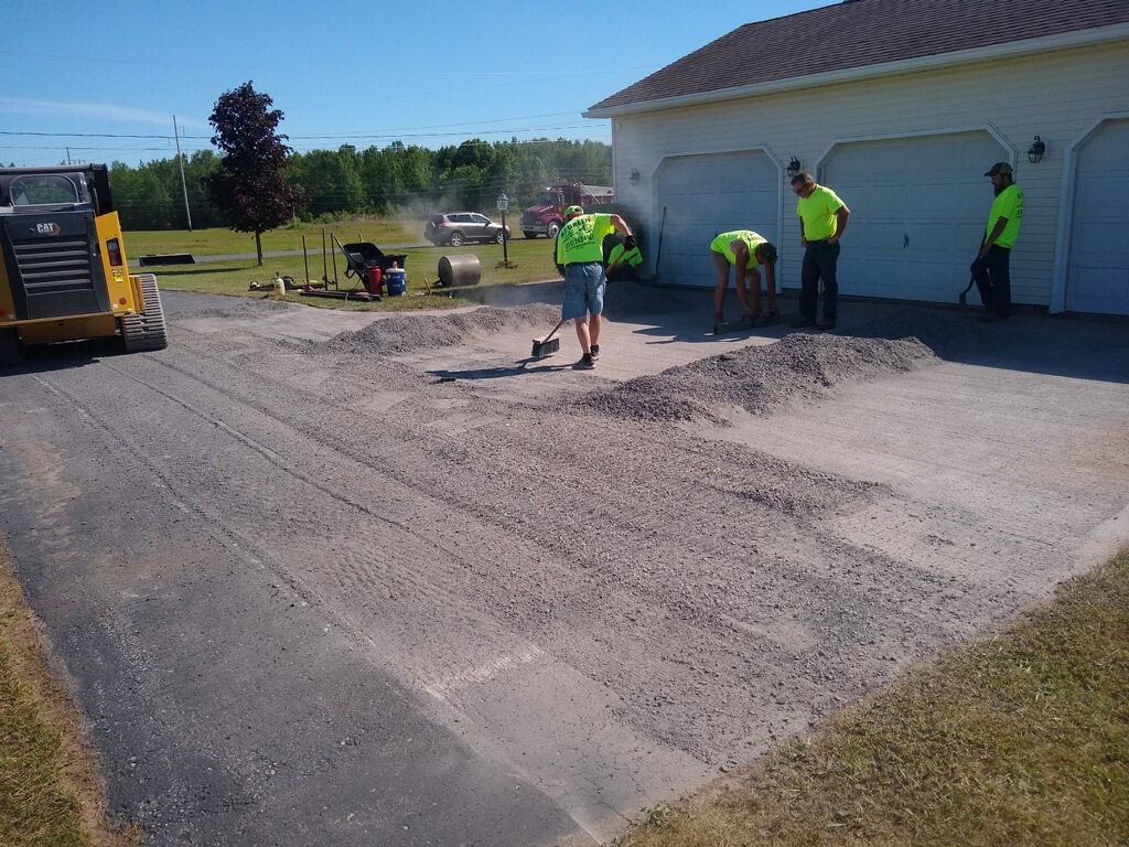 Avatar for R J GREEN Pavement Sealing & Striping