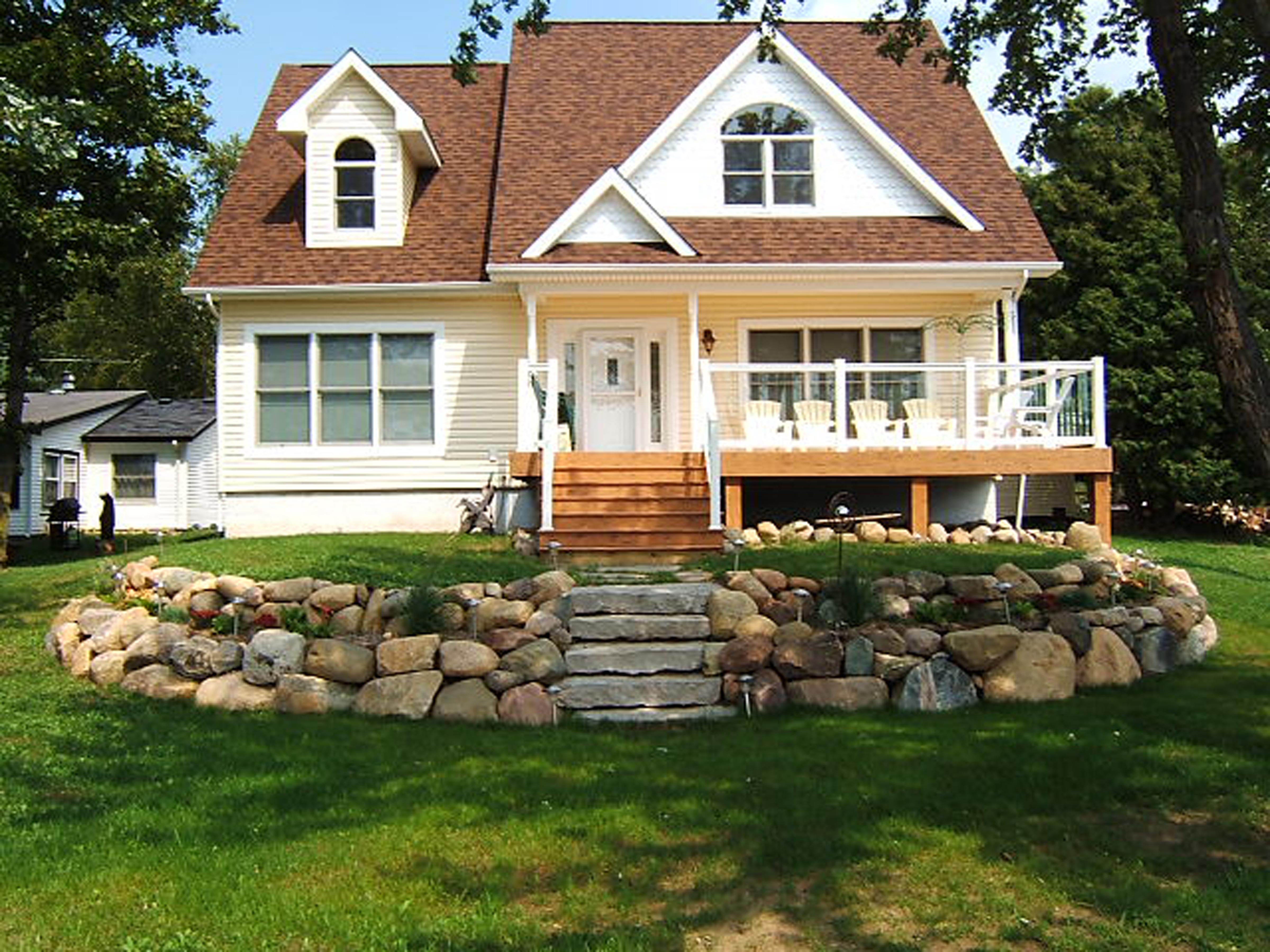 Lake Home, Mayville
