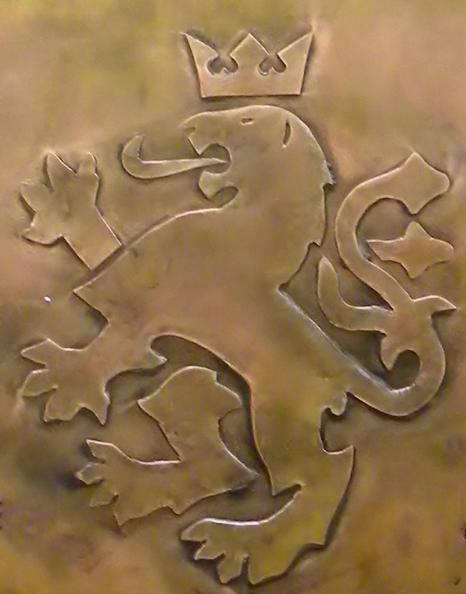 T-Bold Building logo