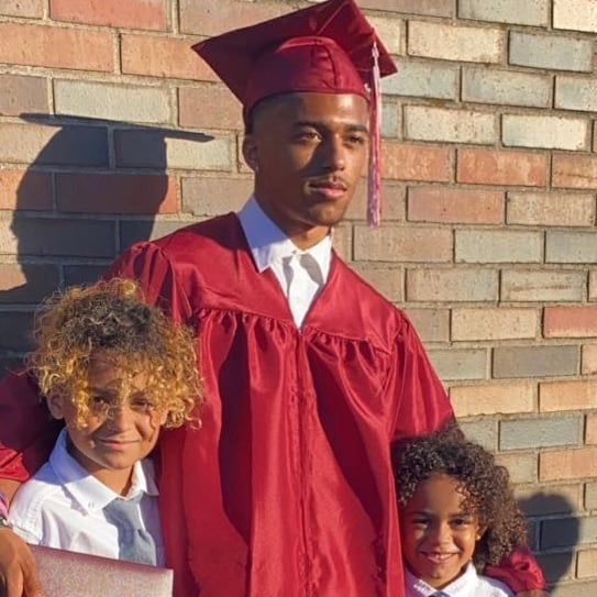 Avatar for We Pick Stuff Up