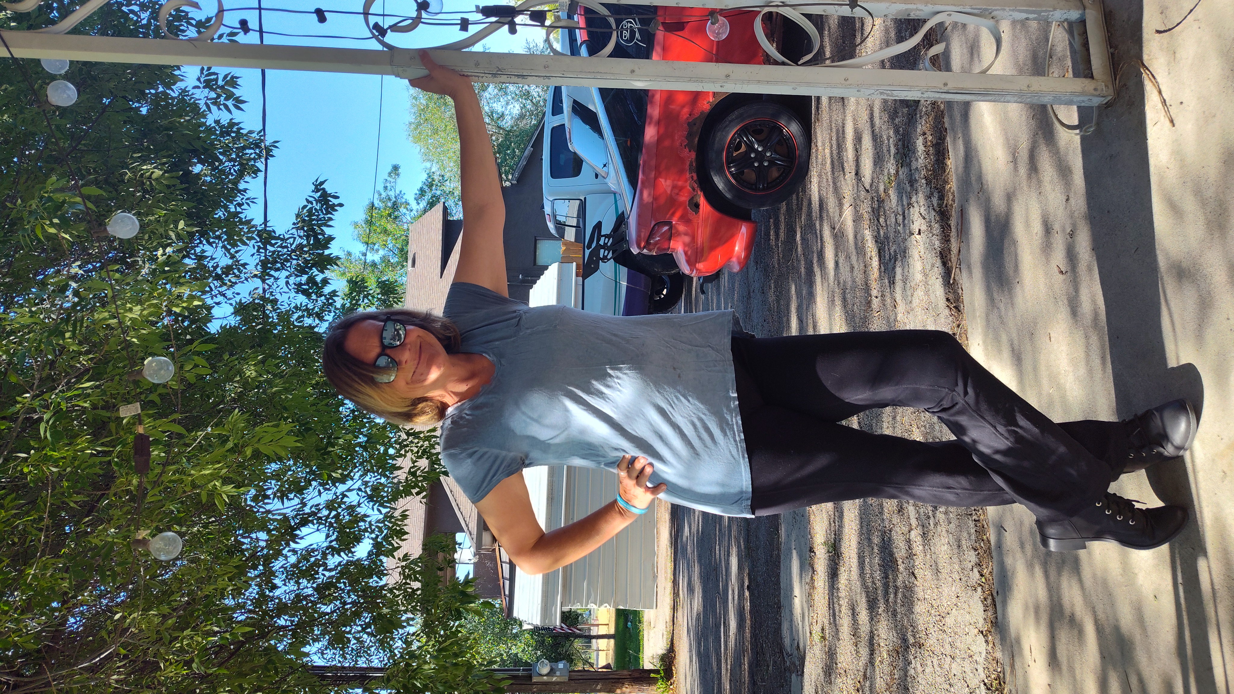 Avatar for Lisa's side jobs