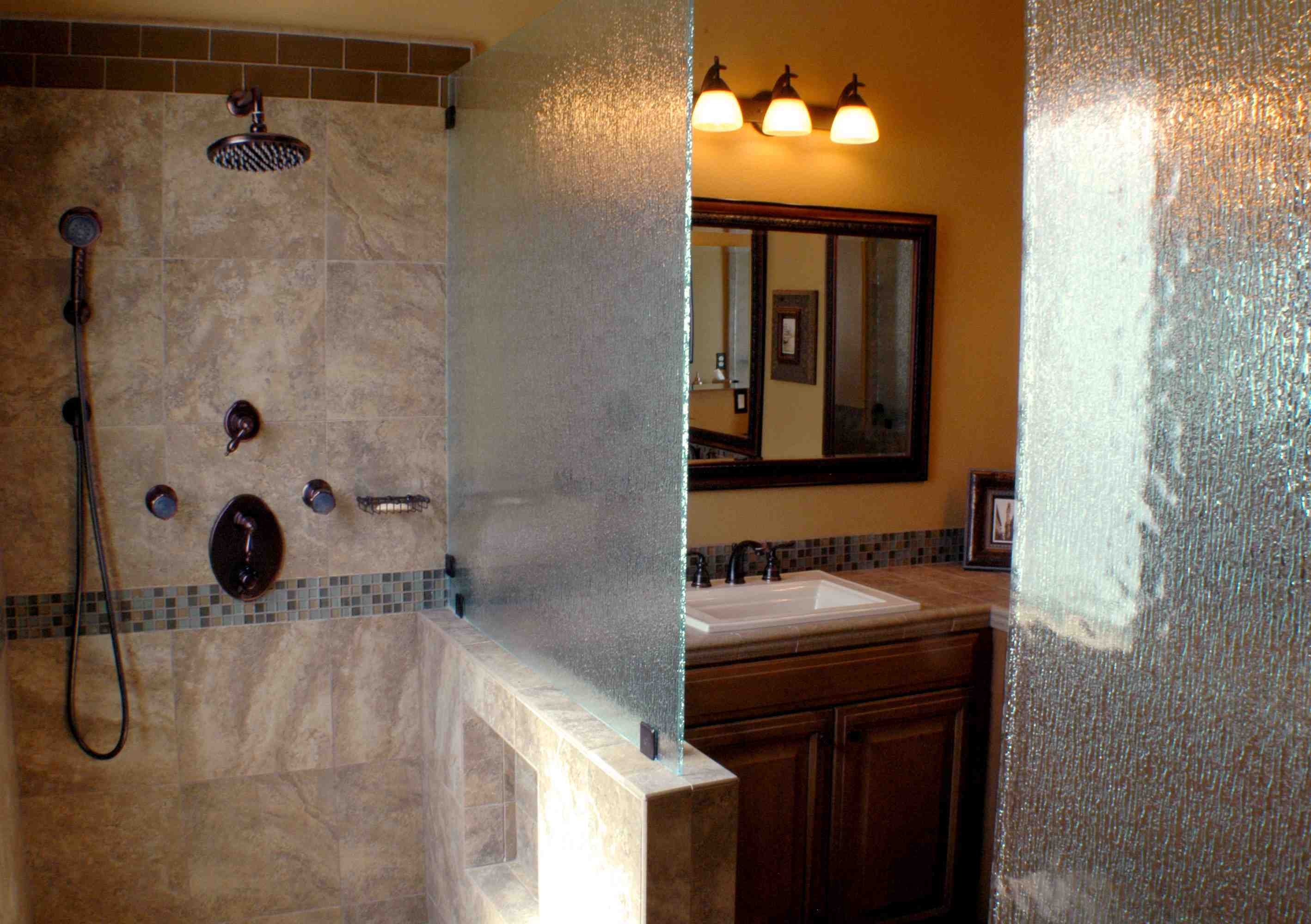 Logo for Jones Custom Tile & Stone