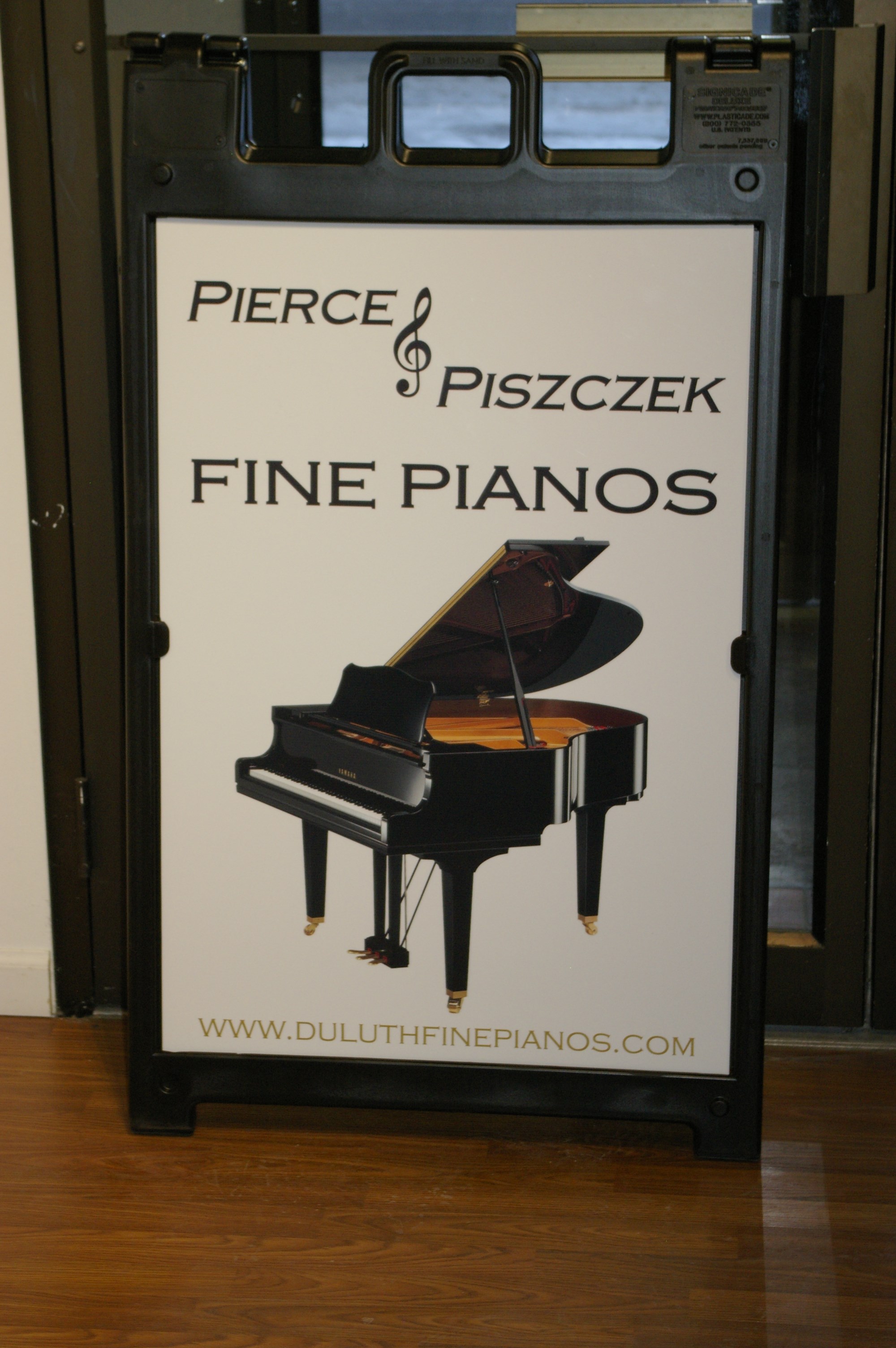 Pierce and Piszczek Fine Pianos, LLC logo