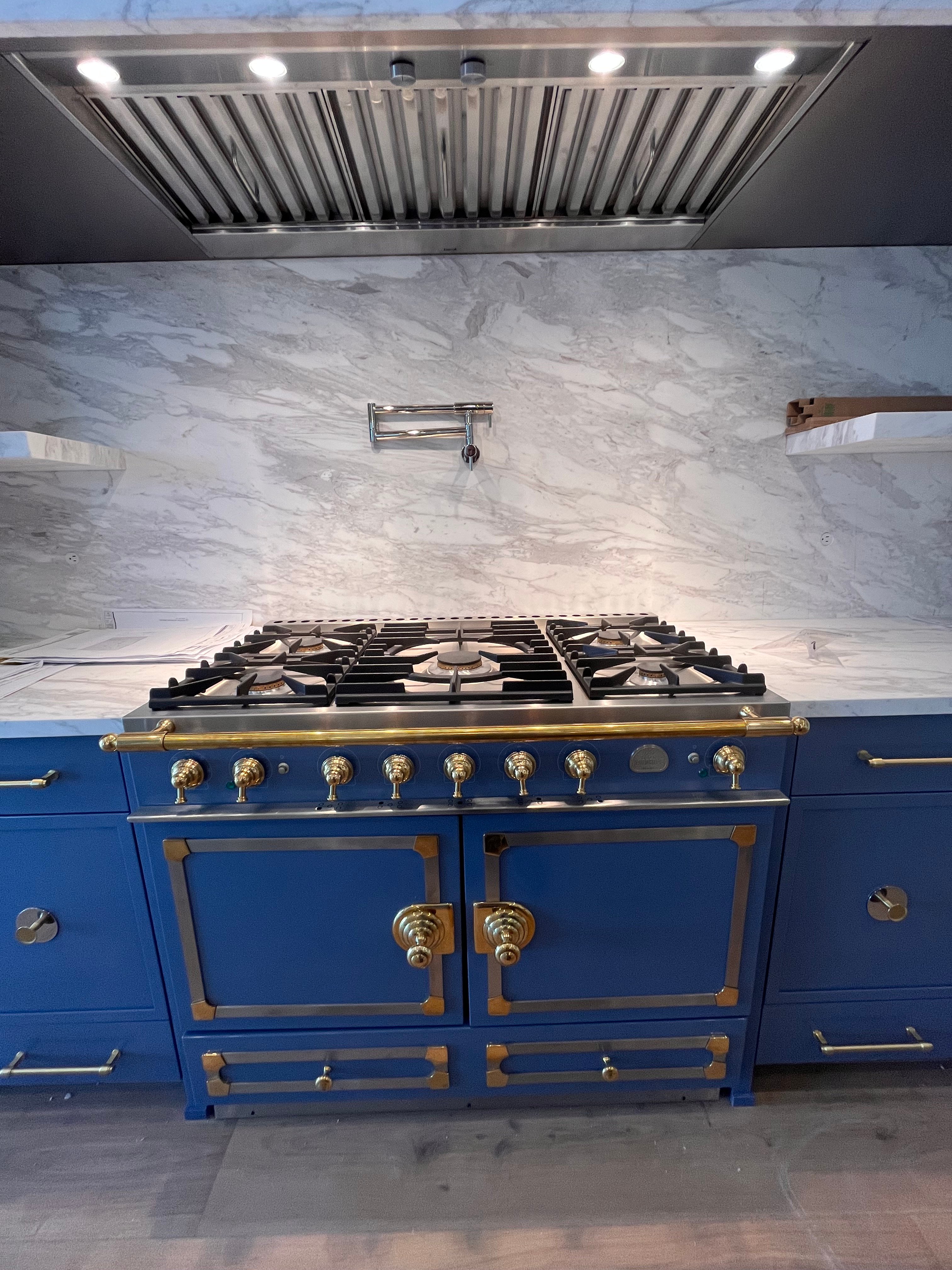 Avatar for Colourfield Installation 