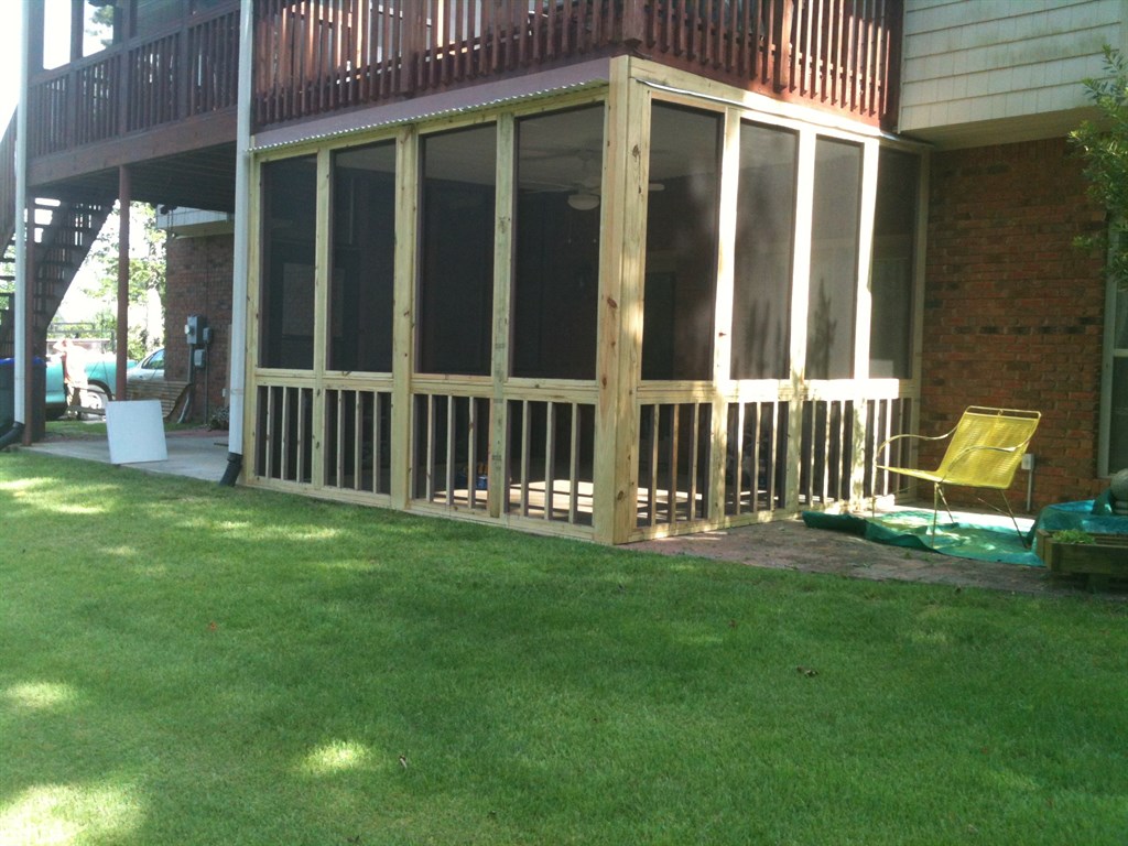 Screen porch 