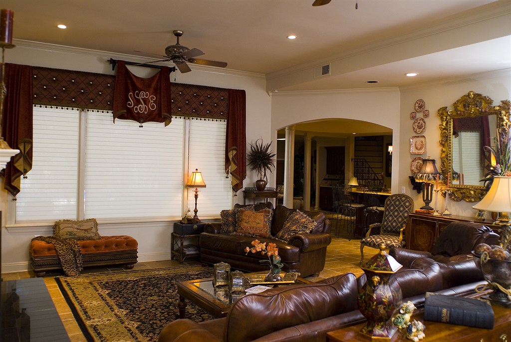 Living Room Finishing