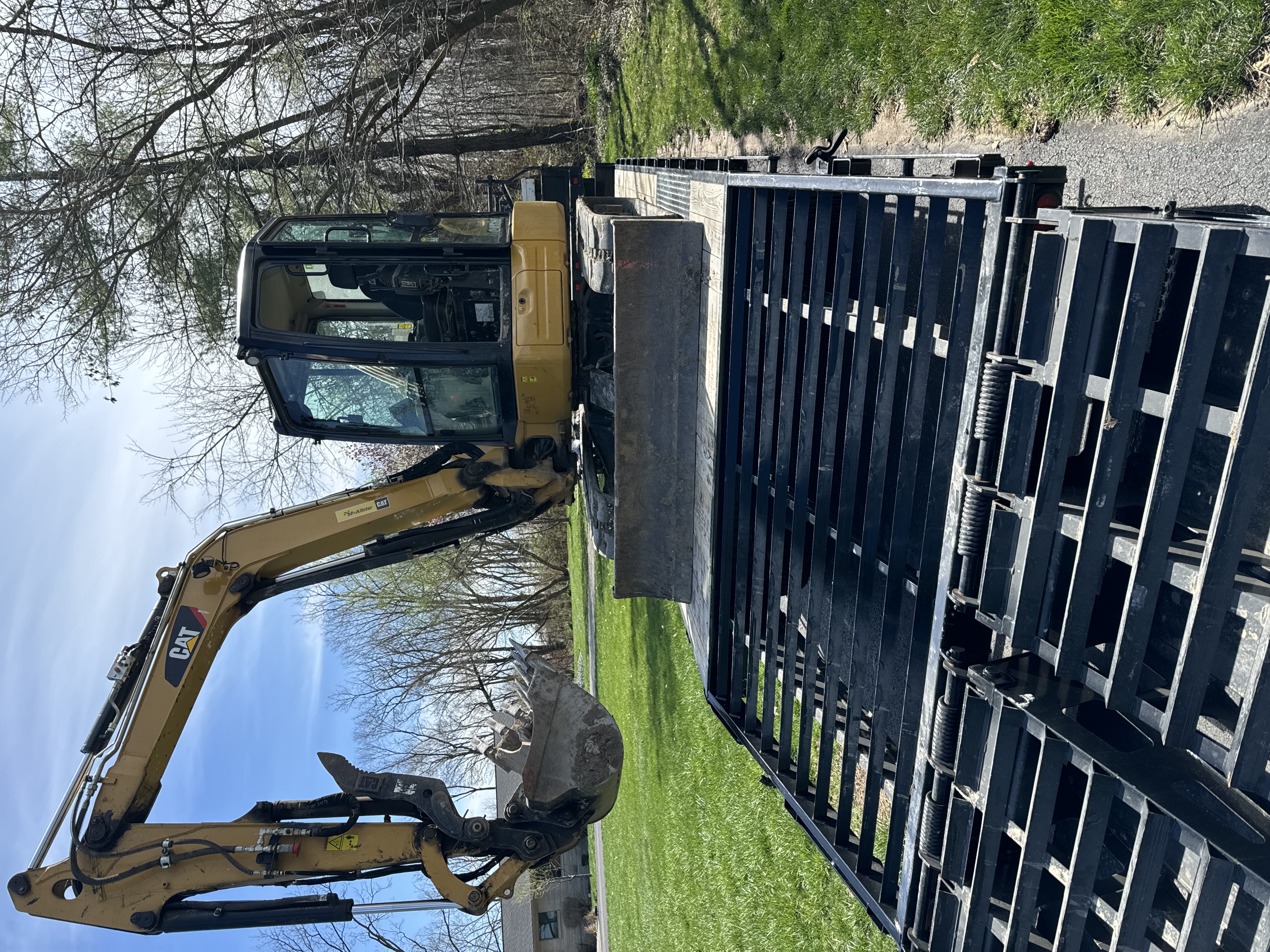 Avatar for DJ construction 