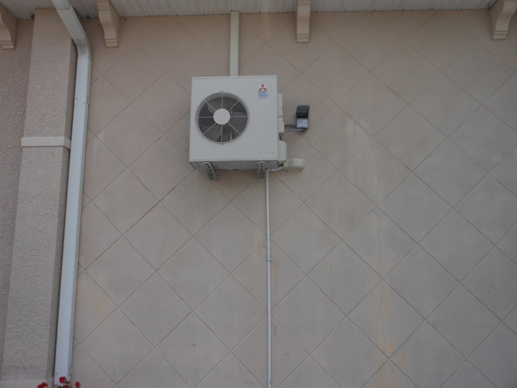 Outside compressor mounted 