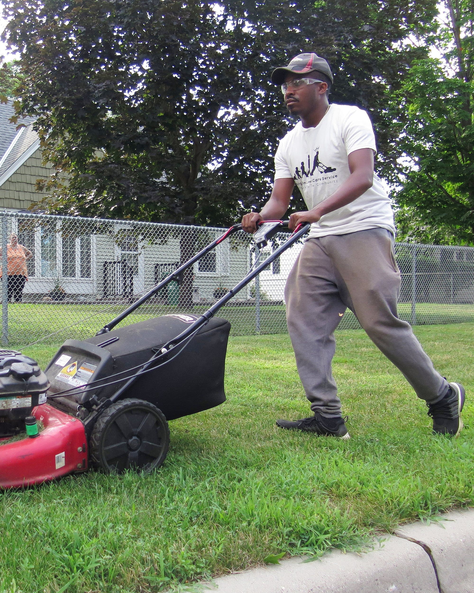Avatar for Professional lawn mowing 