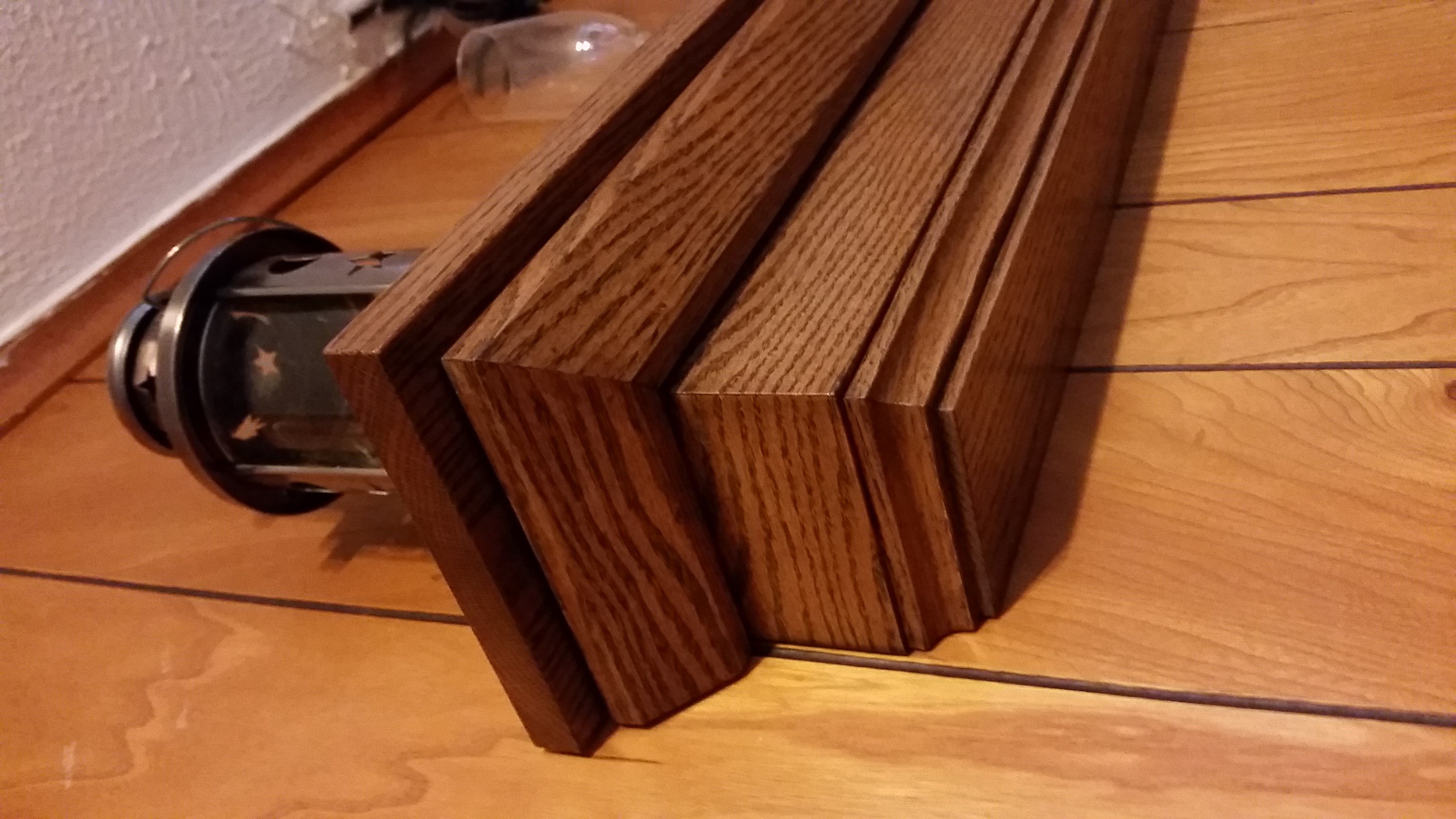 Pat's Hardwood Customs logo