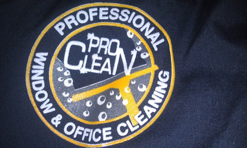 pro clean window cleaning logo