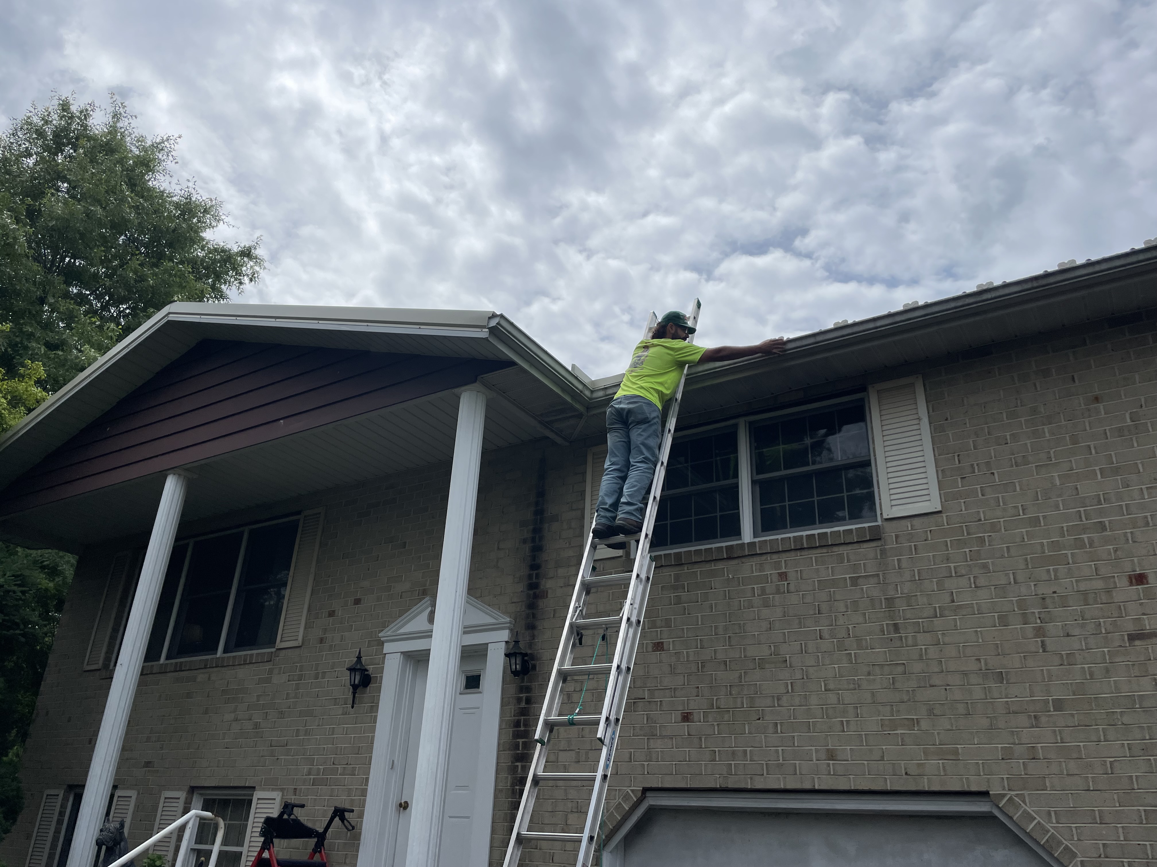 Avatar for Lawn Service Deluxe