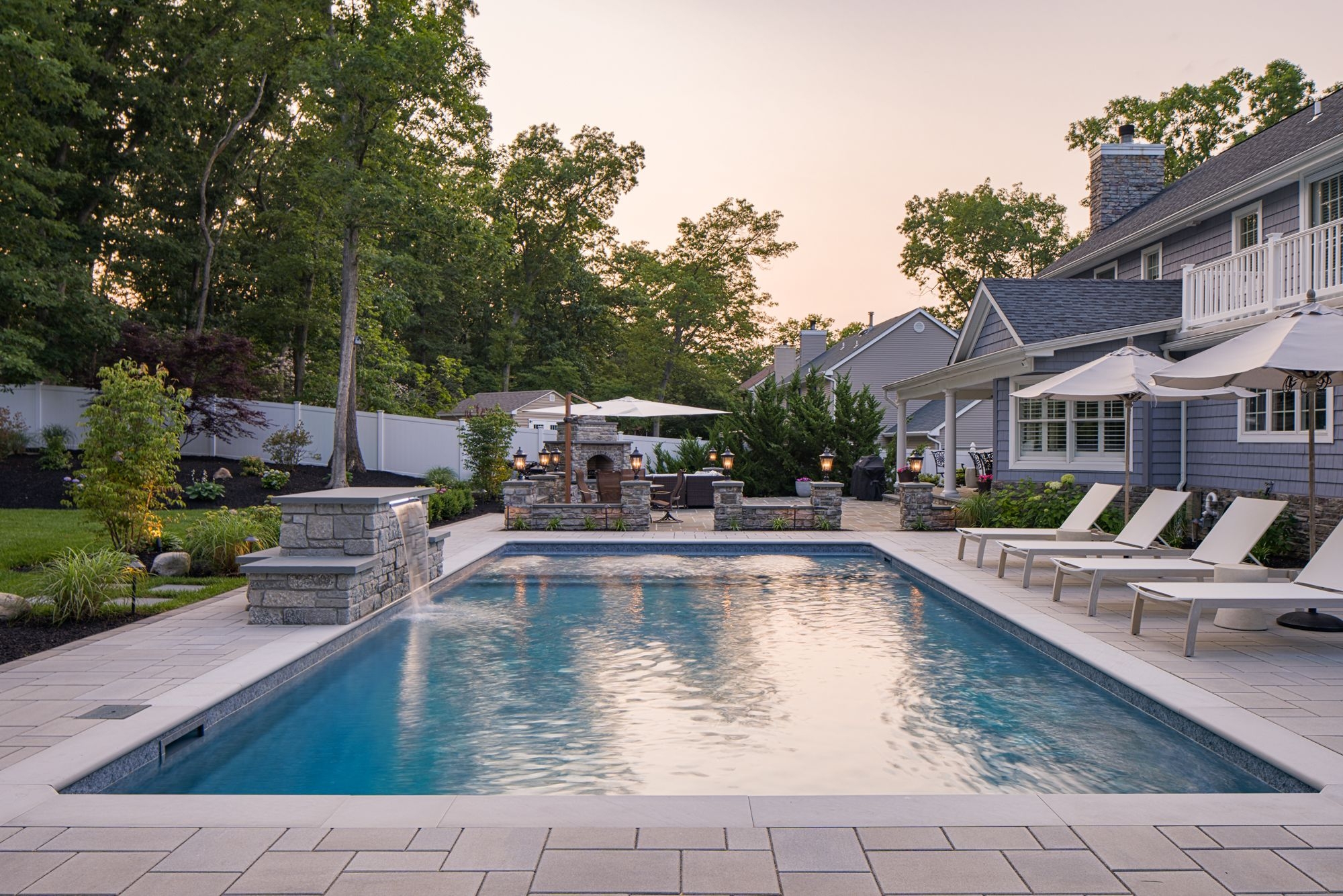 Avatar for Earth Scapes Landscaping