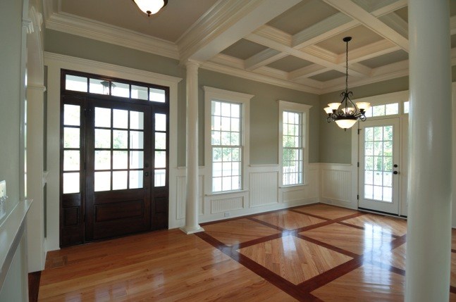 Chris' Wood Floors logo