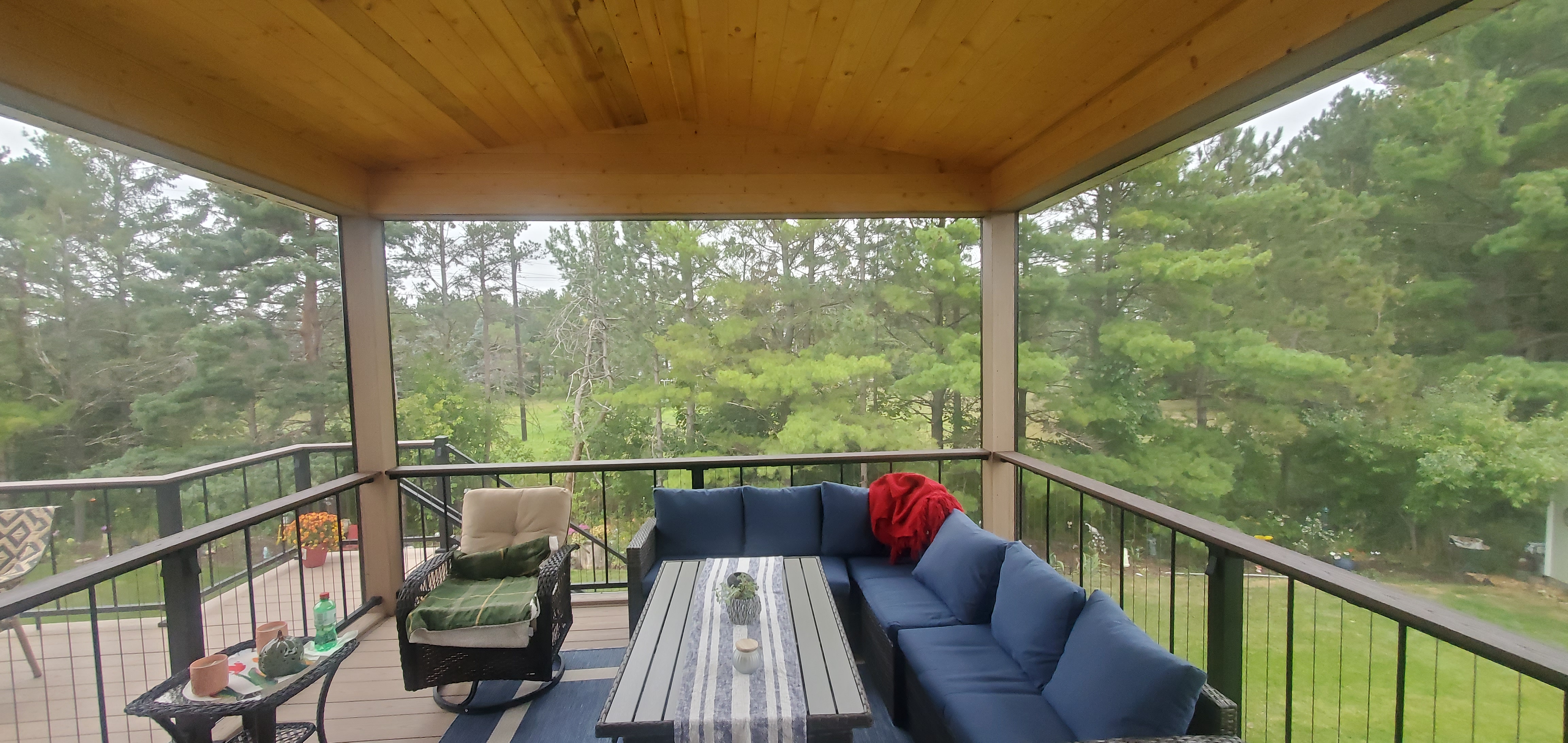 Rosebud Decks & Porches logo