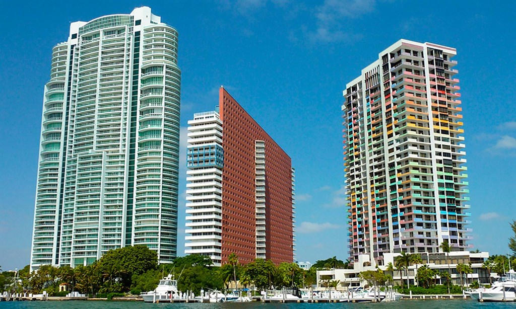 La Santa Maria Condos