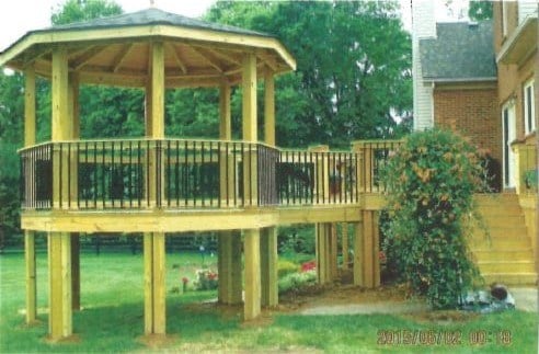 Logo for Donn's Decks