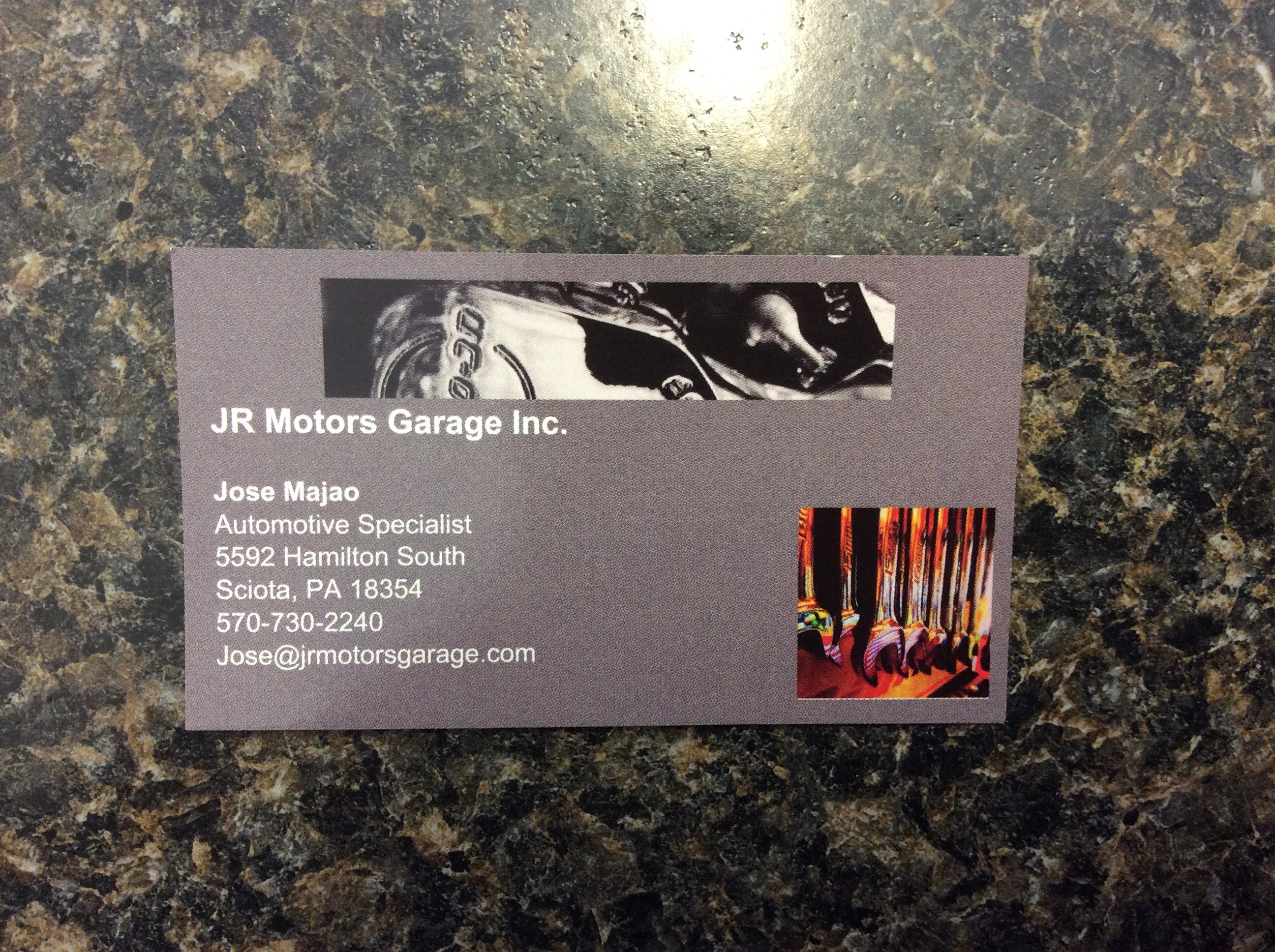 J.R Motors Garage logo