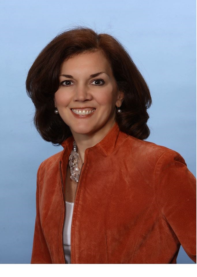 Julia Bakewell at Coldwell Banker Gundaker logo