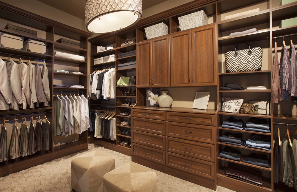 Coco walk in closet