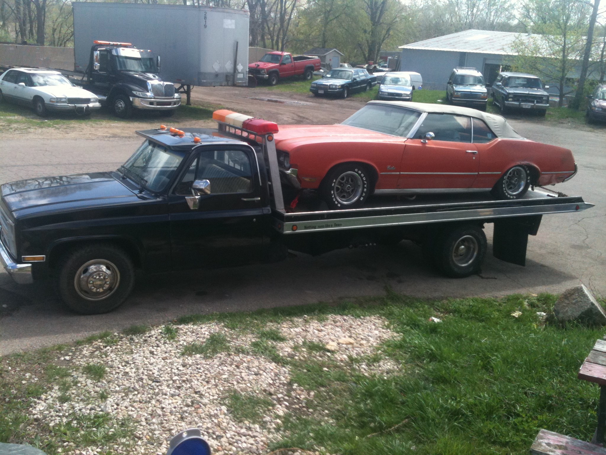 Tonys Auto Repair & Towing logo