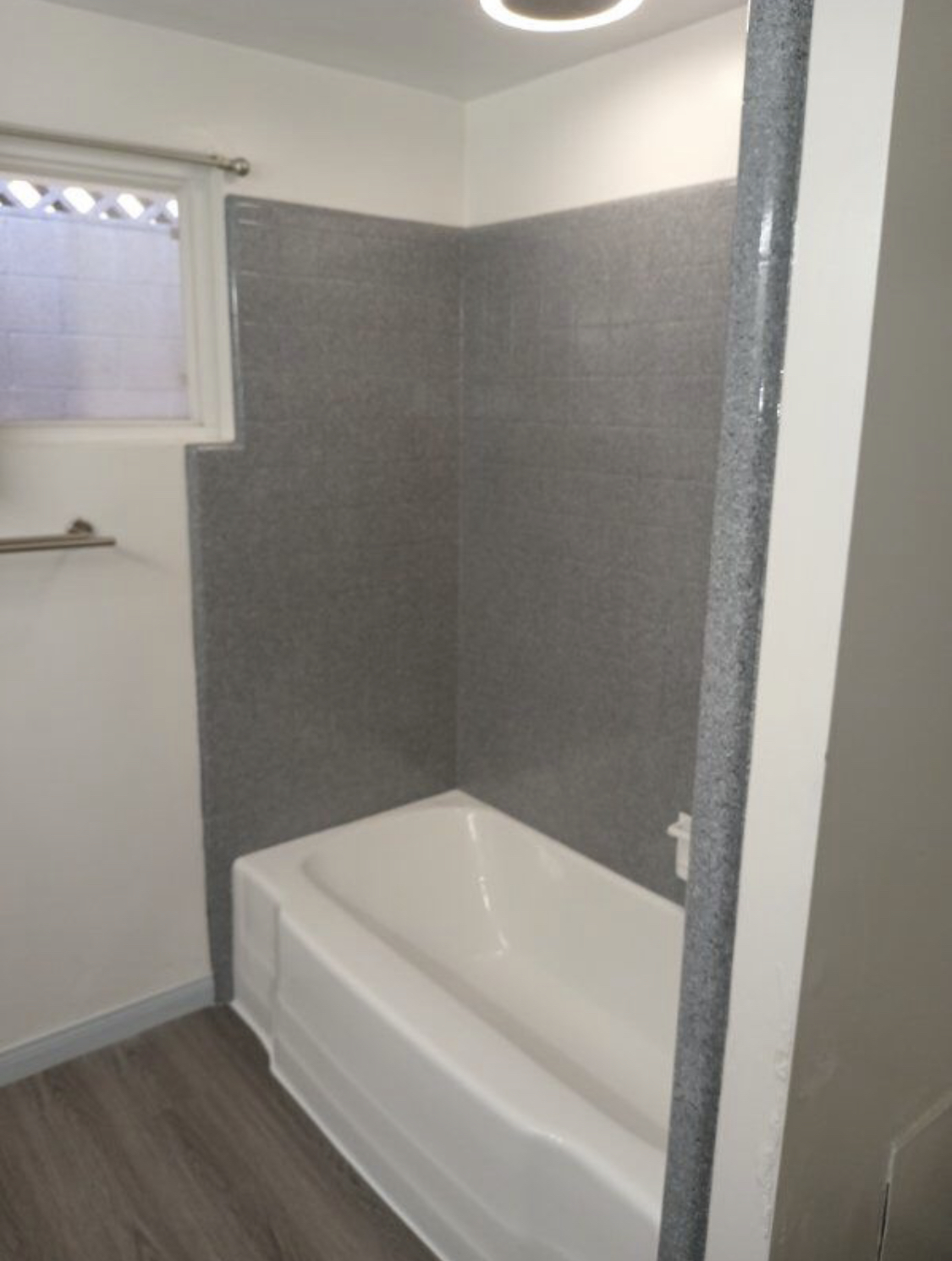 Avatar for Avm Reglazing