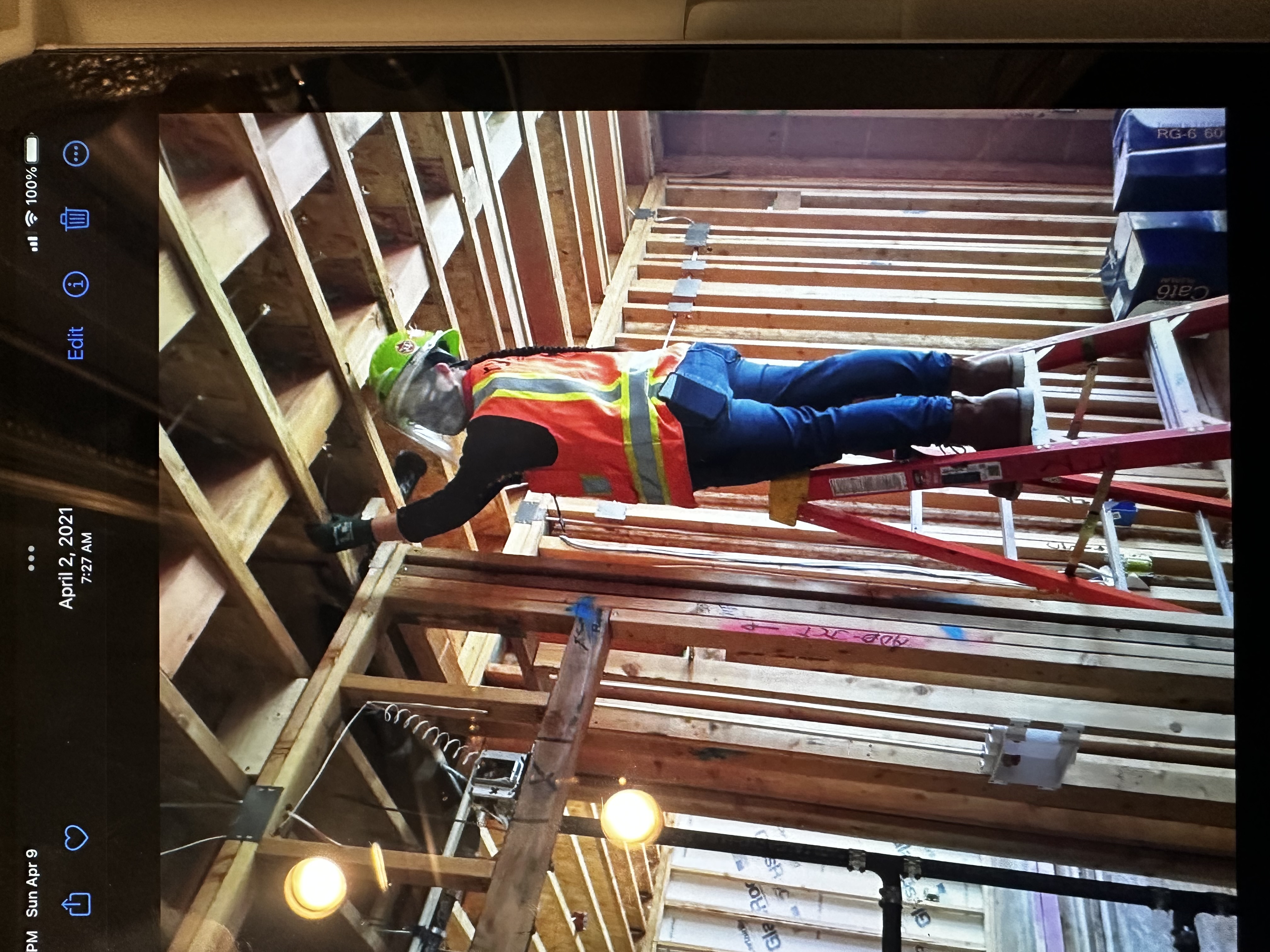 Avatar for Female electrician