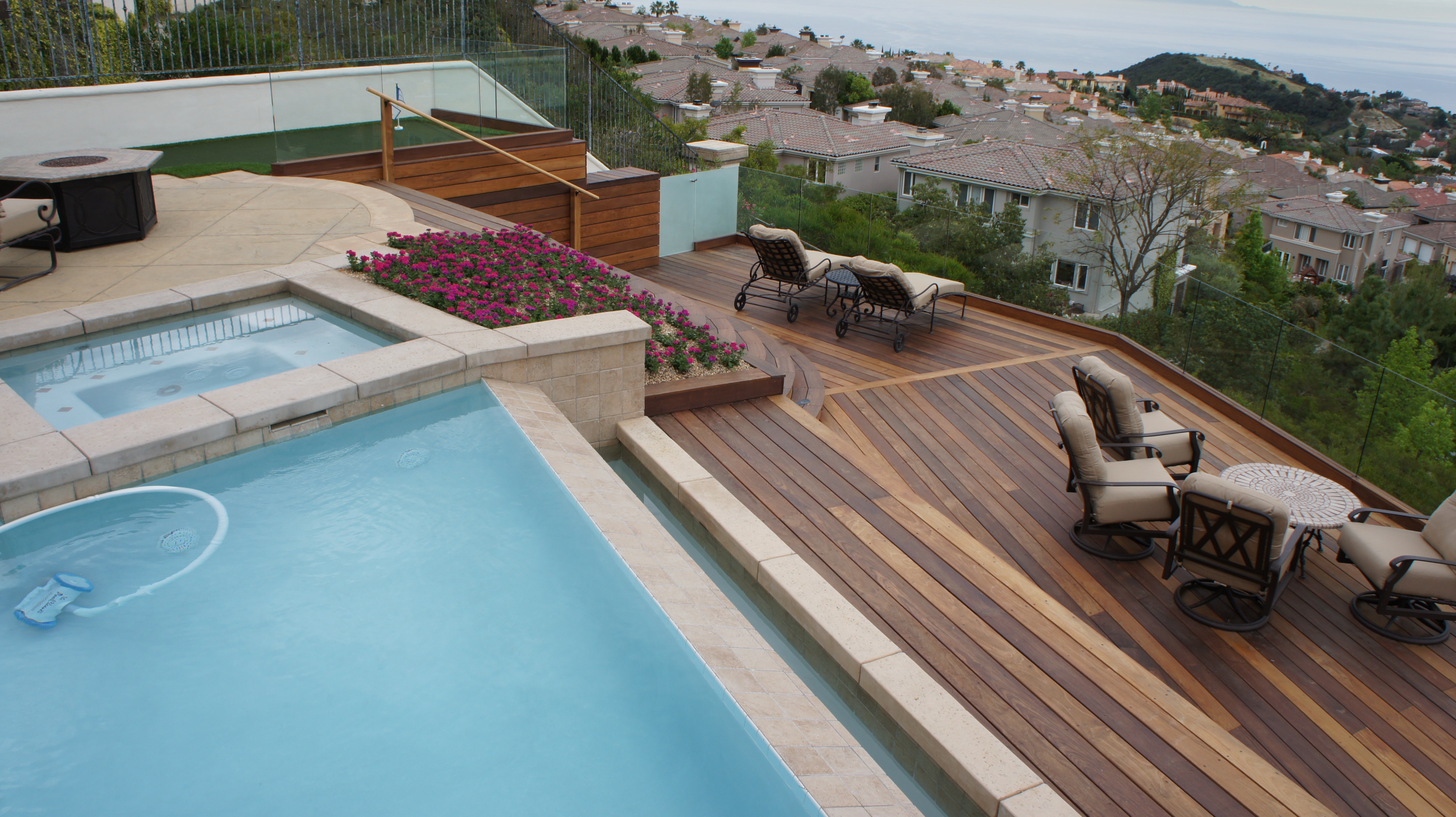 Logo for LA-Decks Backyard and Pool Remodeling