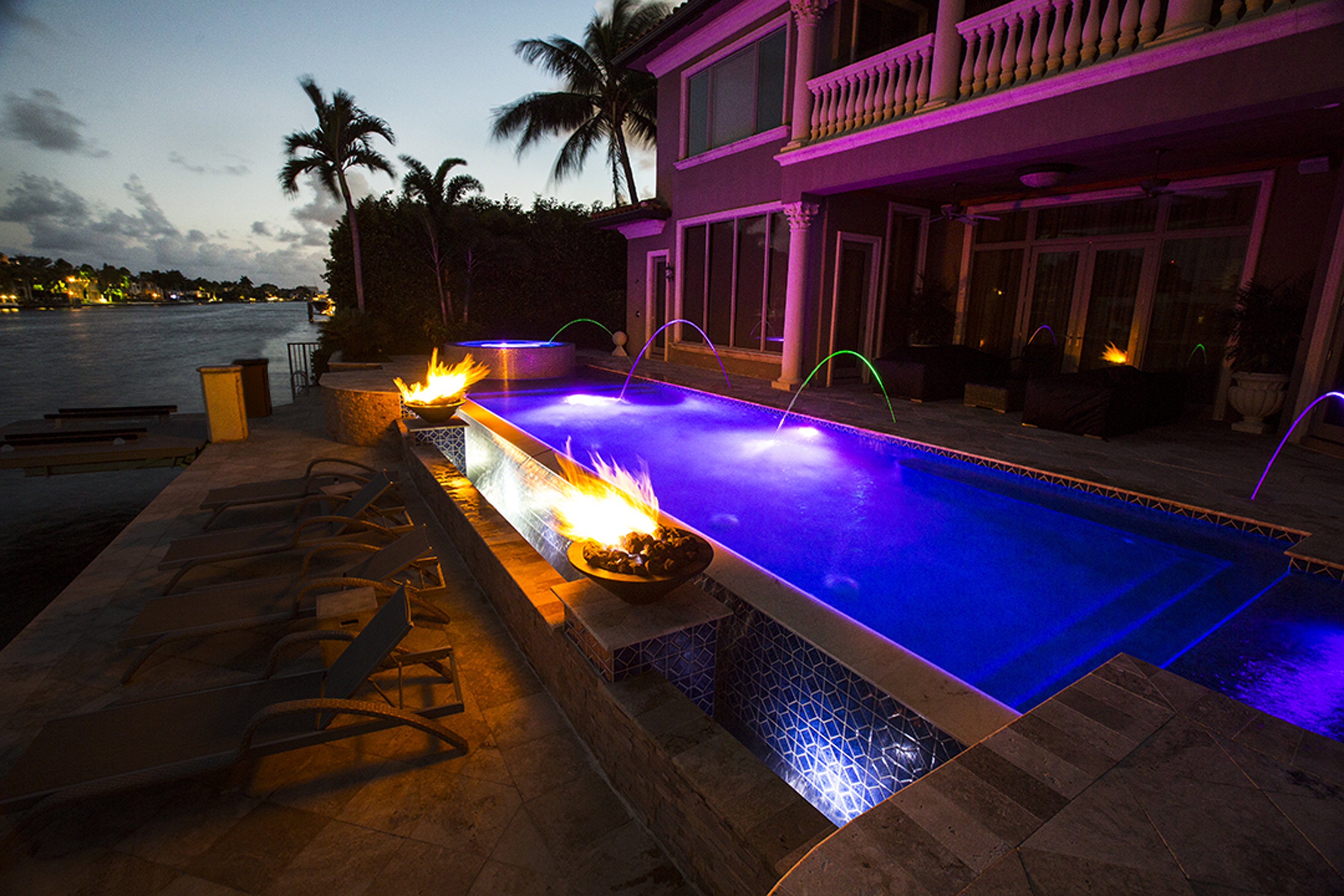 Logo for Essig Pools, Inc