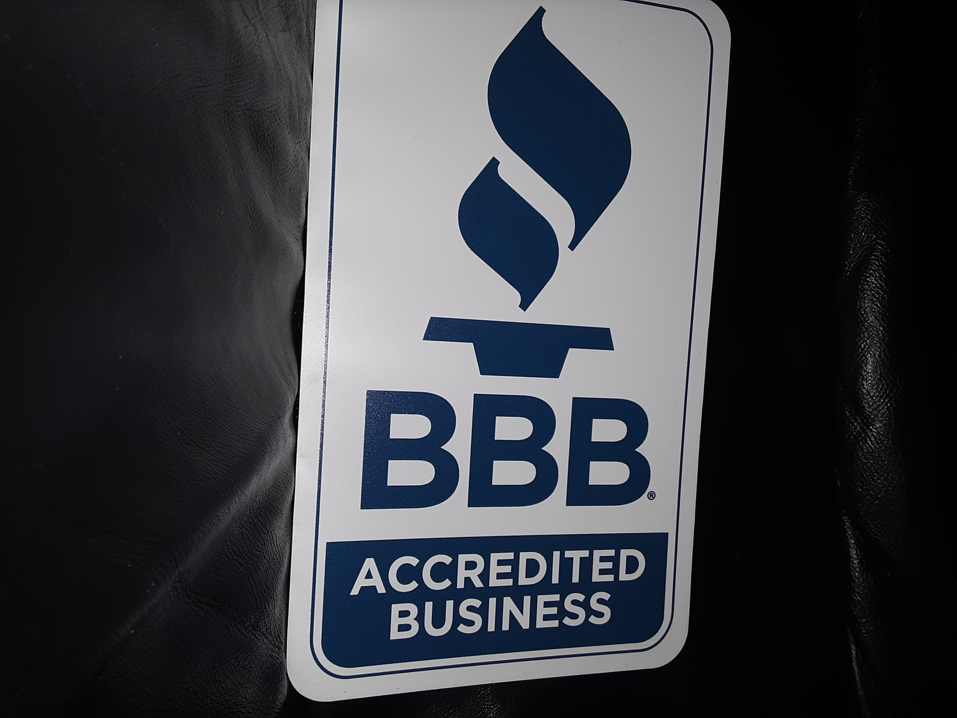 Logo for BIGS ROOFING & REPAIRS