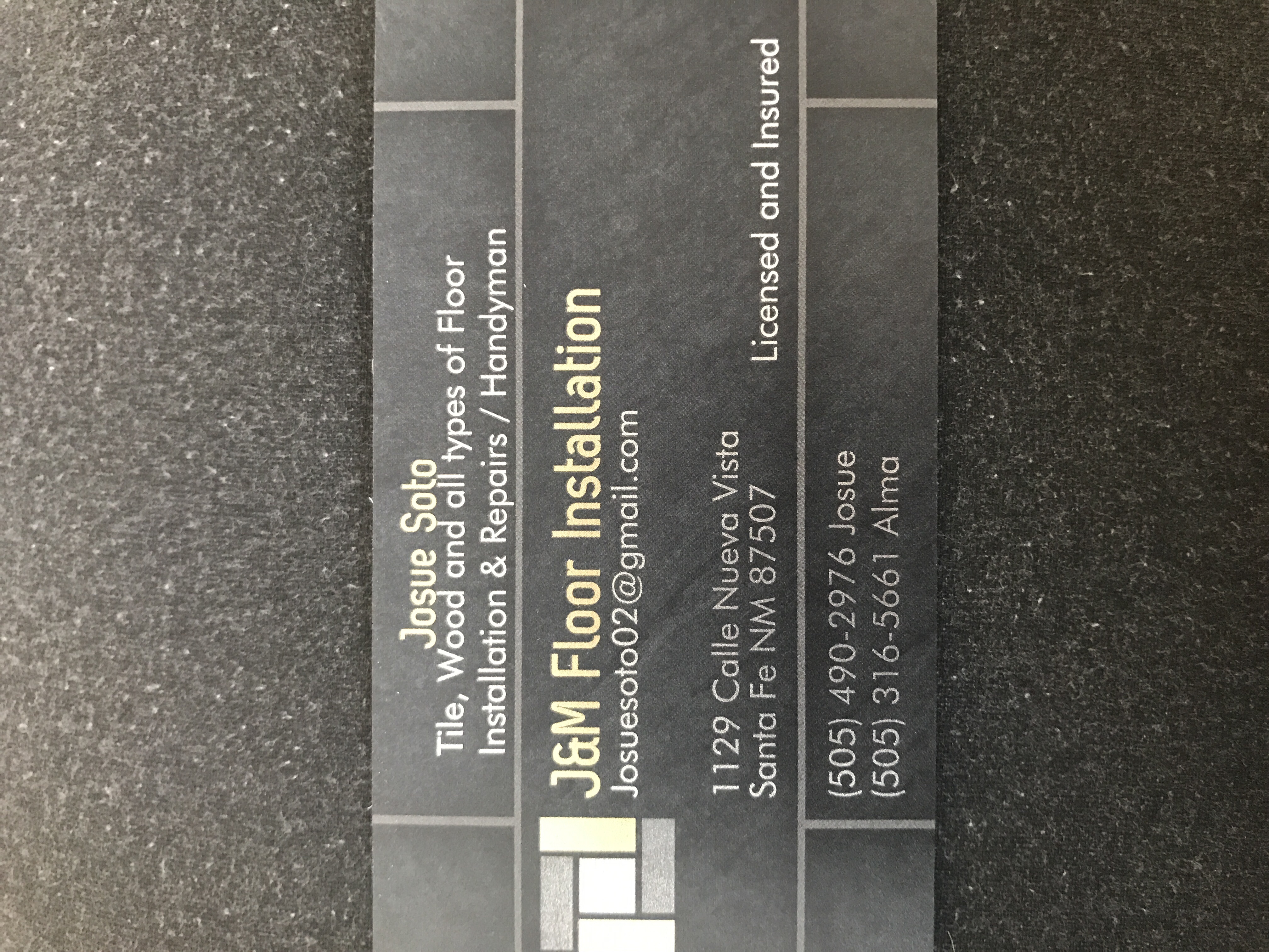 J & M FLOORING logo