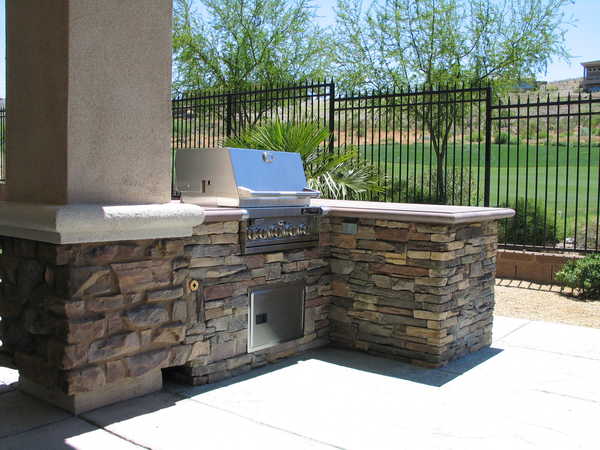Cherry Oak Landscaping logo