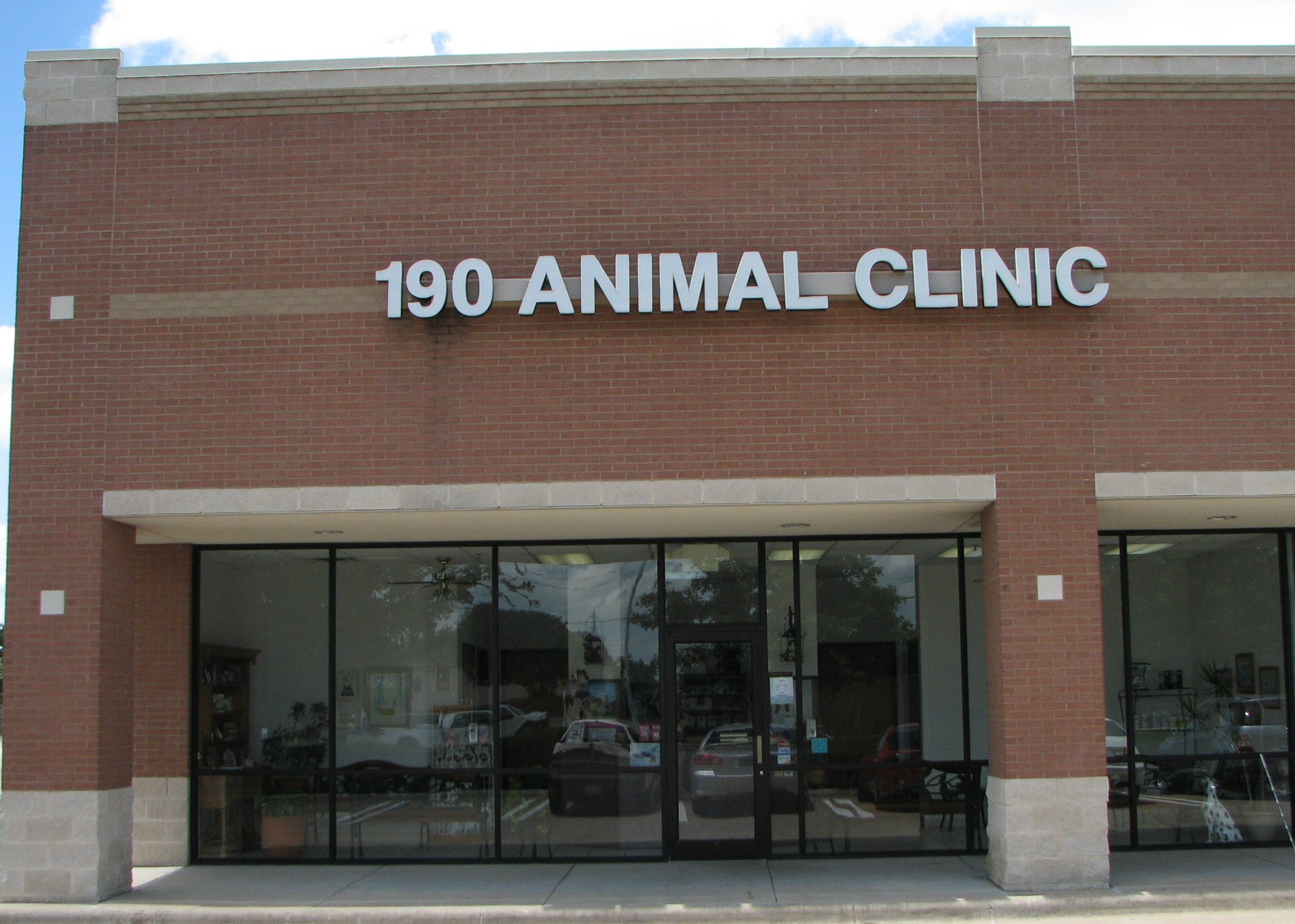 Logo for 190 ANIMAL CLINIC