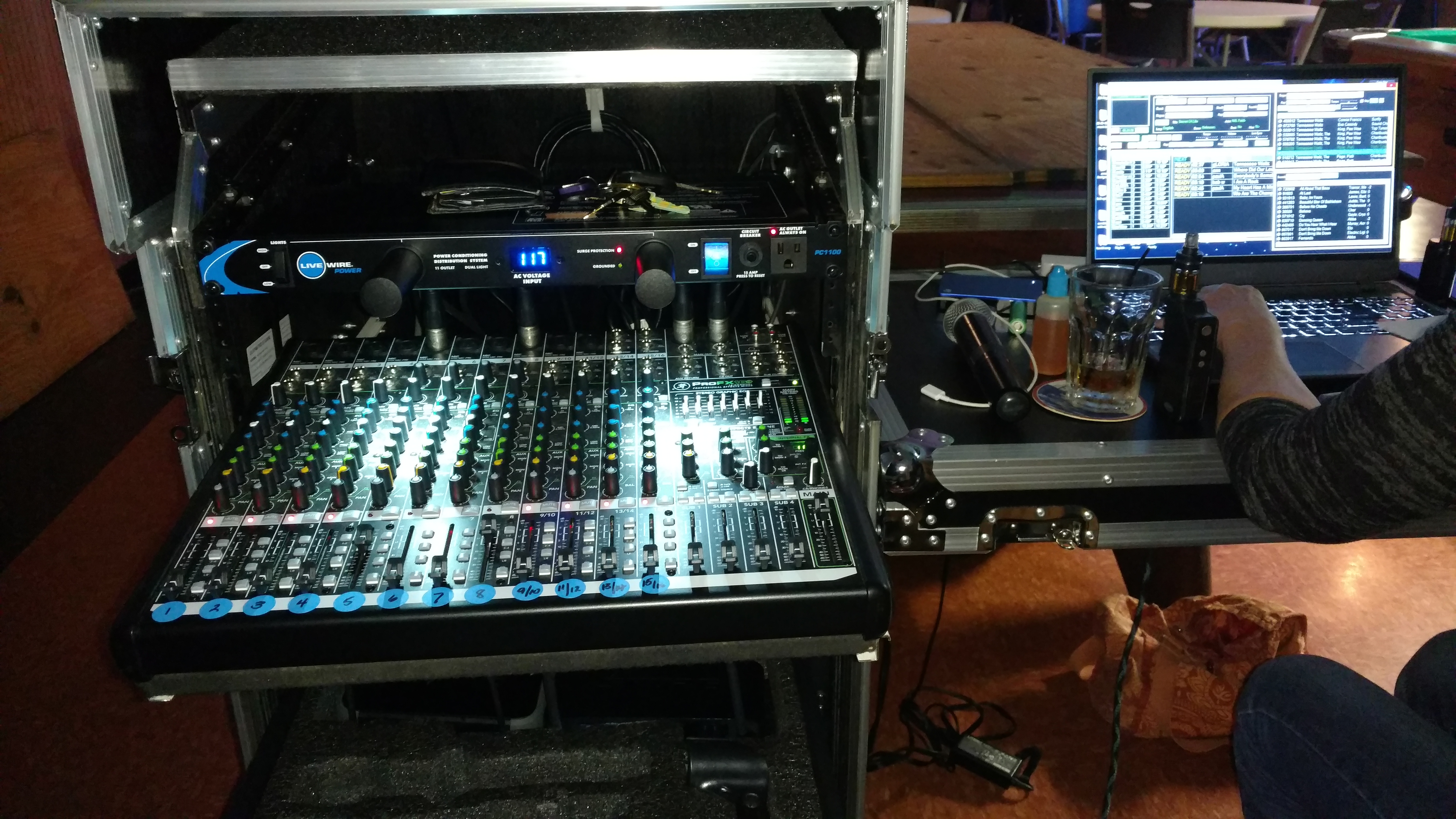 Logo for Spotlight Entertainment