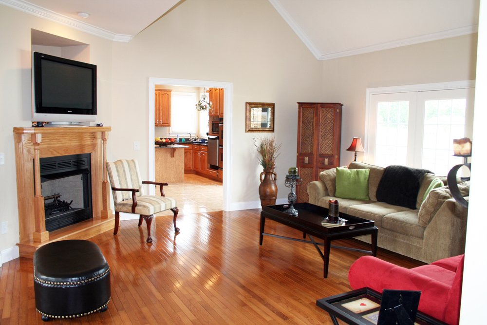 Logo for McMillan Home Cleaning