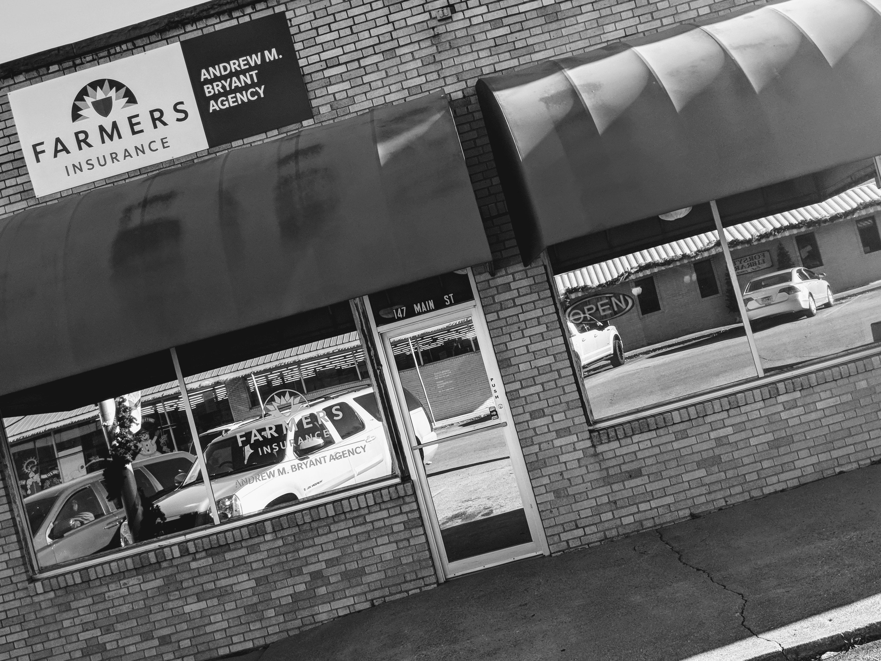 Farmers Insurance - Andrew M. Bryant logo