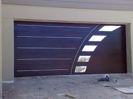 United Garage Doors logo