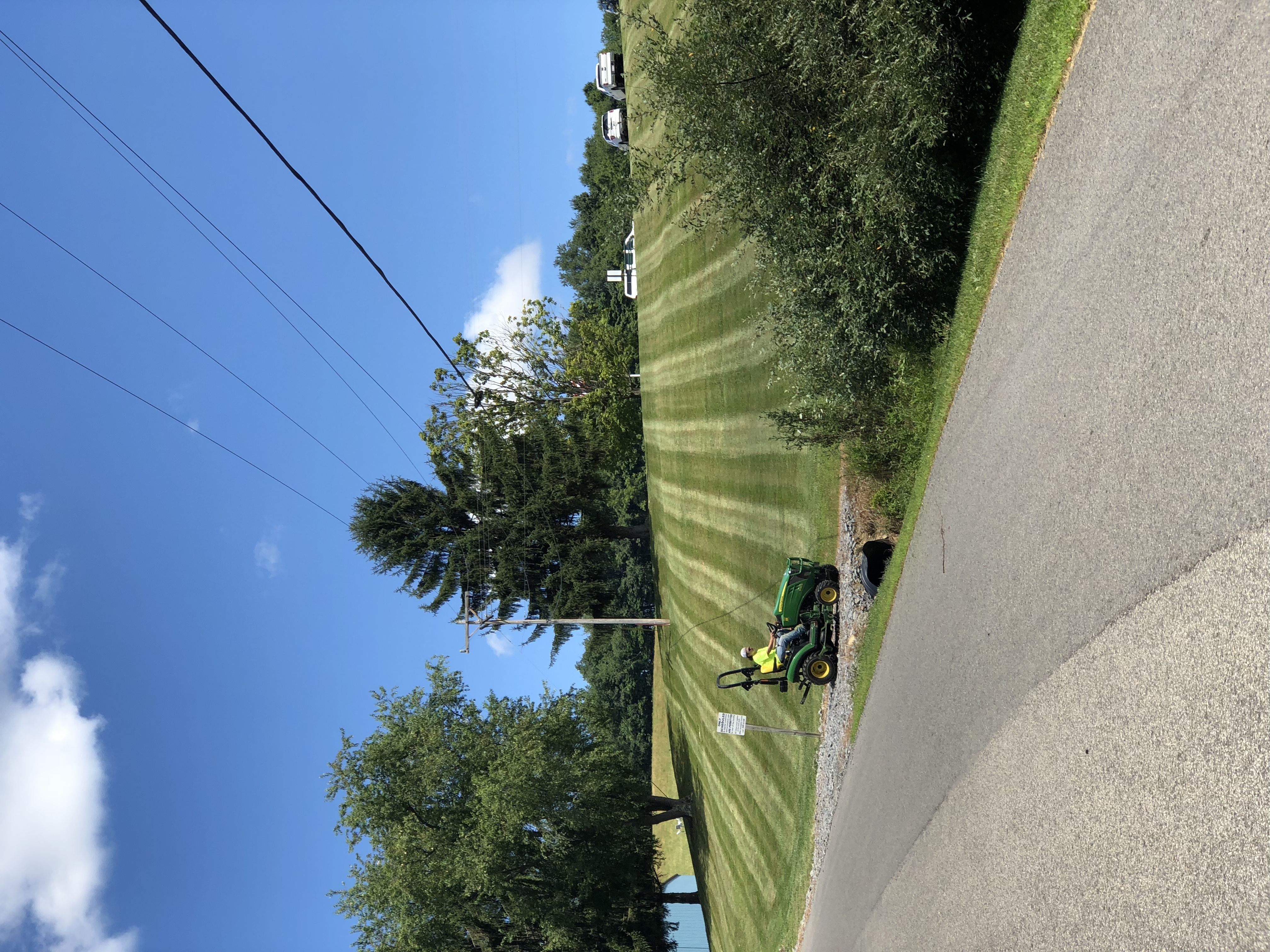 Logans Lawn & Landscape  logo