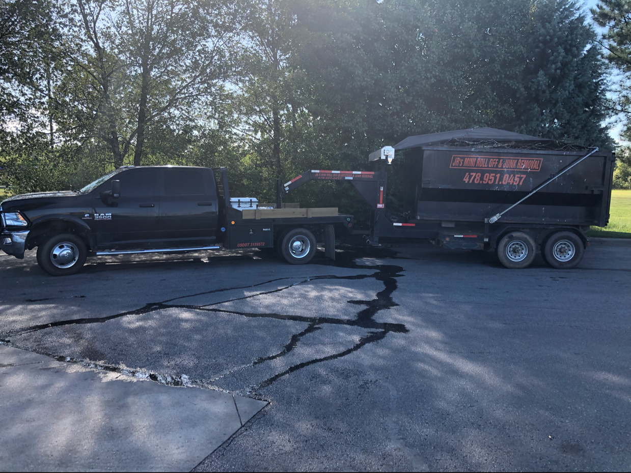 Avatar for Jrs mini roll off and junk removal