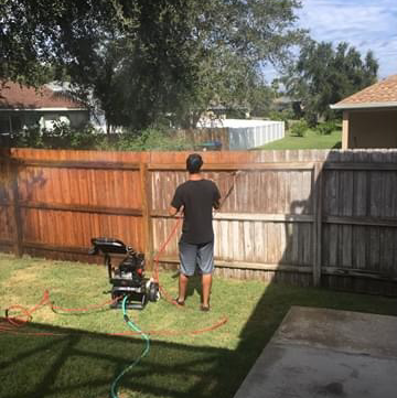 Extreme Pressure Wash logo